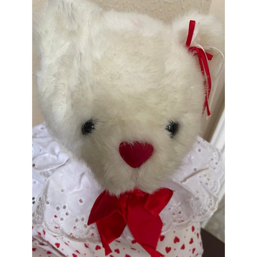 Happy Valentine’s cuddly bear